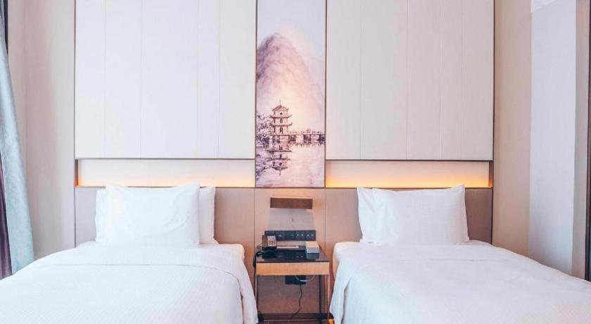 Wanda Jin Baise Hotel Екстериор снимка