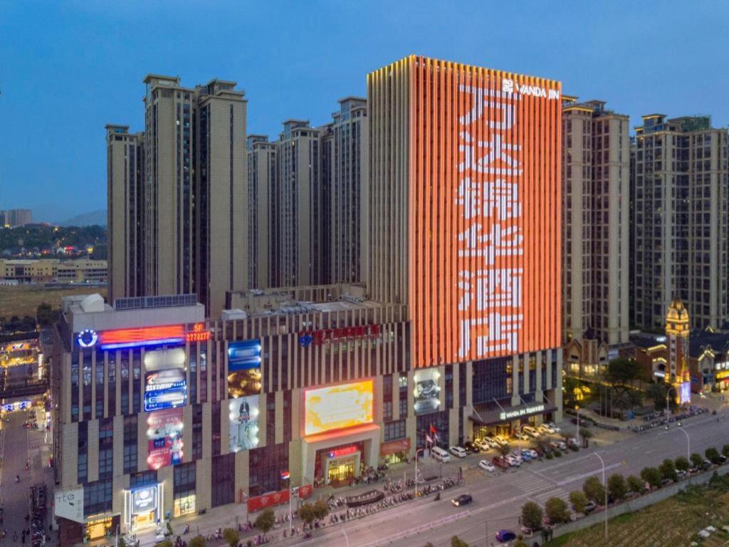 Wanda Jin Baise Hotel Екстериор снимка